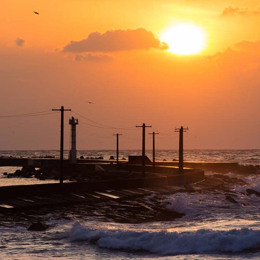 福井県坂井市三国町　エッセル三国突堤