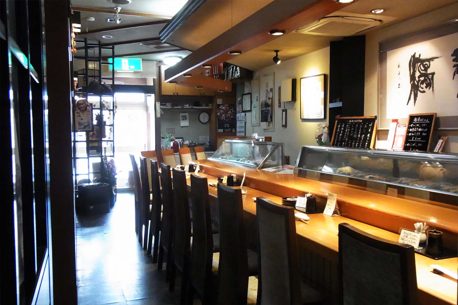 老舗寿司屋　福寿しカウンター席